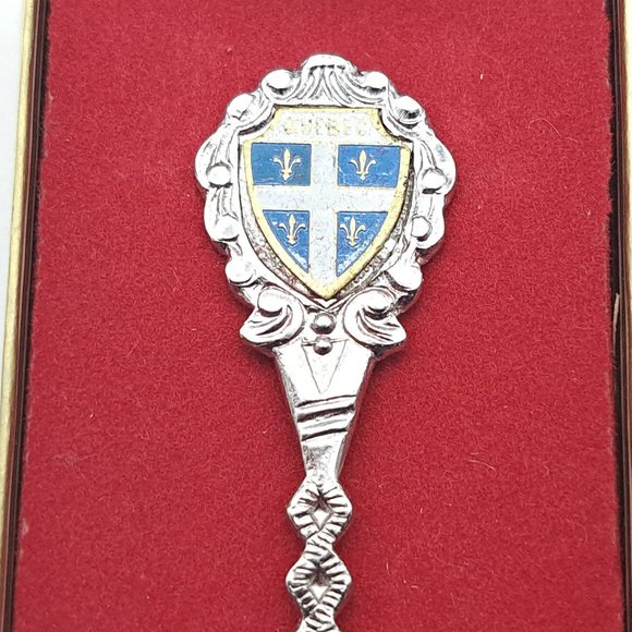 Set of 12 Collectors' Spoons in Boxes from Quebec -St. Bernard de Lacolle - Picture 7 of 11